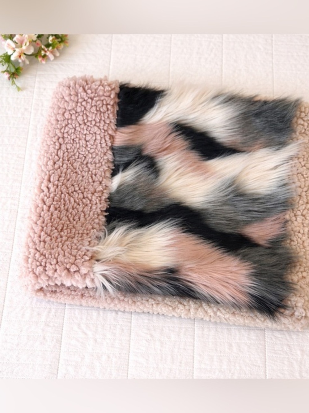 Betsy Johnson Vintage NWT Faux Fur Sherpa Cowl Scarf Buff Coquette Balletcore